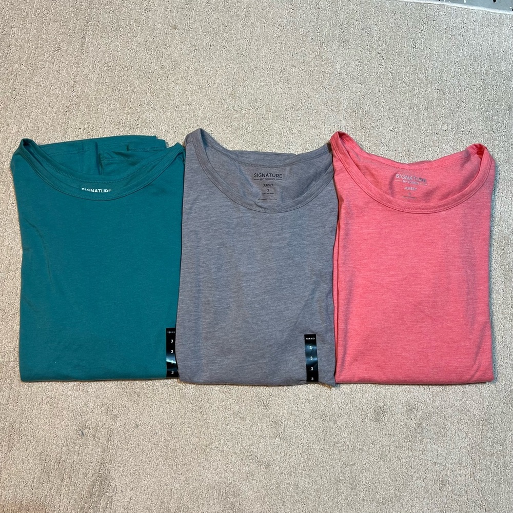 Torrid Jersey Short Sleeve Shirt Lot Plus Sz.3X 22/24 NWT Blue Pink Gray